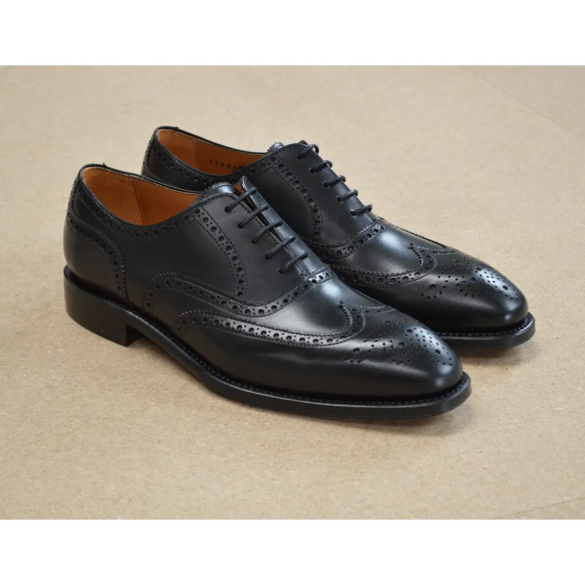 FACTORY SECOND Berwick 1707 Brogue (5215) - Black