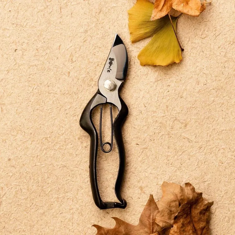 Handmade Japanese Secateurs - 180mm