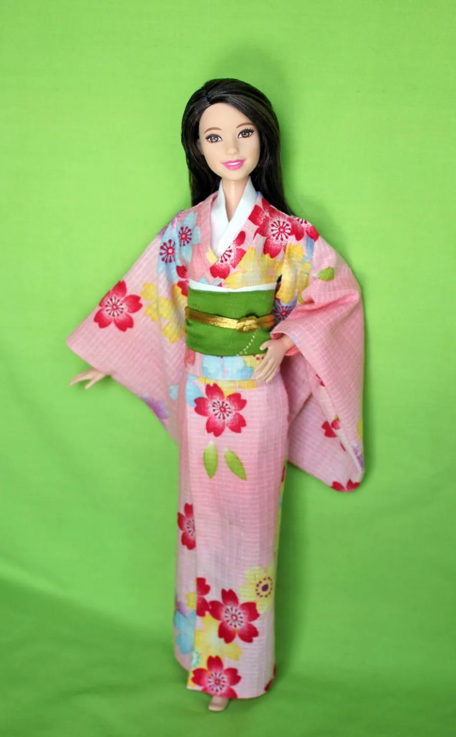 Traditional Japanese Kimono & Yukata Dresses